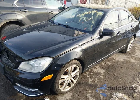 2013 Mercedes-Benz C 300 Luxury 4Matic from USA, damaged, VIN WDDGF8ABXDR262899